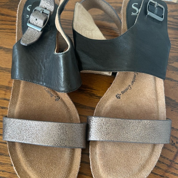 Sofft Vanita Leather Strappy Slingback Black and Metallic Copper Wedges 9 - Picture 5 of 13